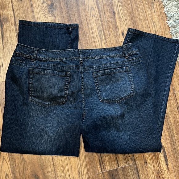 Size 18 Petite Avenue Blue Jeans Like New - Picture 5 of 5